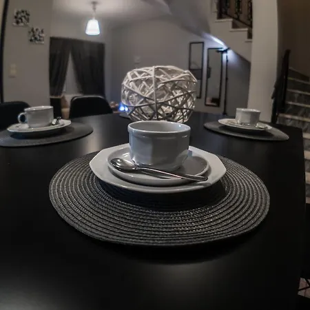 Magdalene'S Premium Apartments Ofrinion Exterior photo