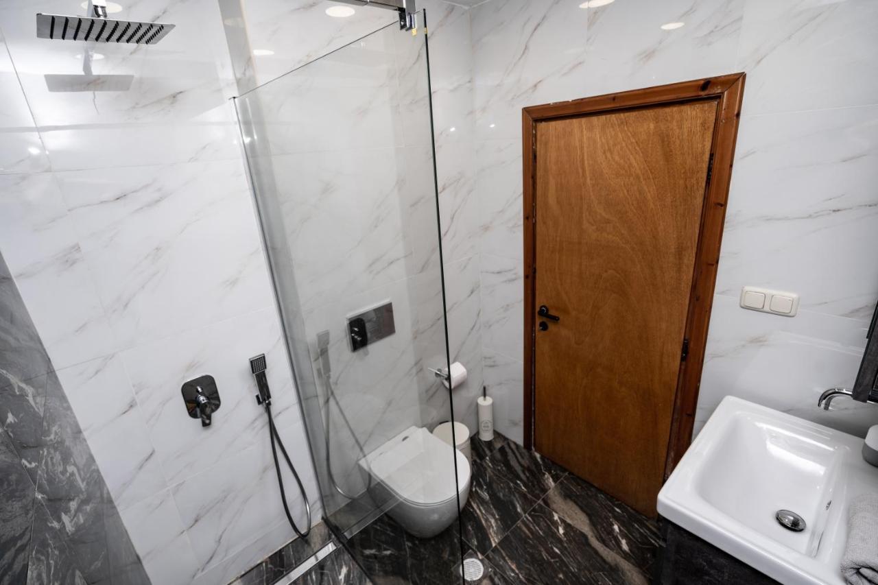 Magdalene's Premium Apartment Ofrinion
